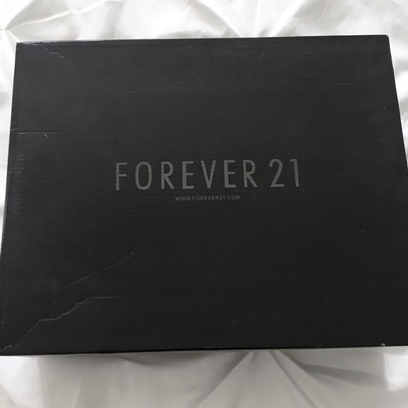 Forever 21 | Black faux suede slouchy boots - Picture 3 of 4